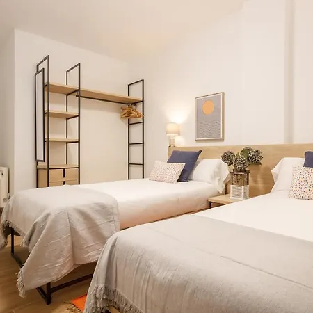 Elegante Y Recien Reformado En Abando *