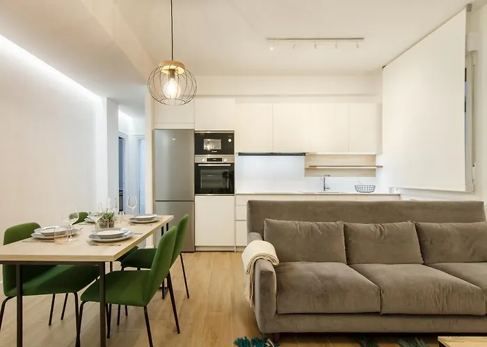 Elegante Y Recién Reformado En Abando Bilbao